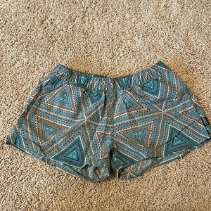 Patagonia women’s Small shorts